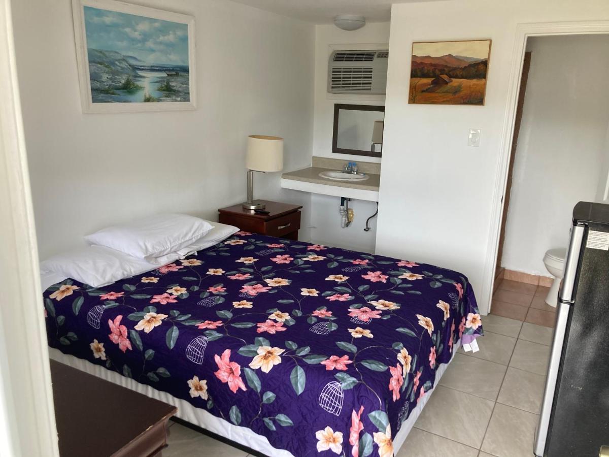 Riviera Motor Lodge Atlantic Beach Bagian luar foto